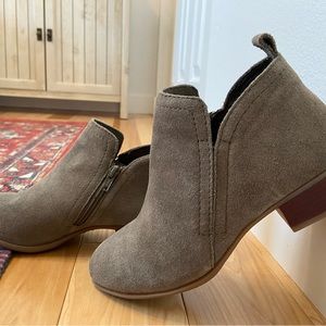 Never worn suede booties!